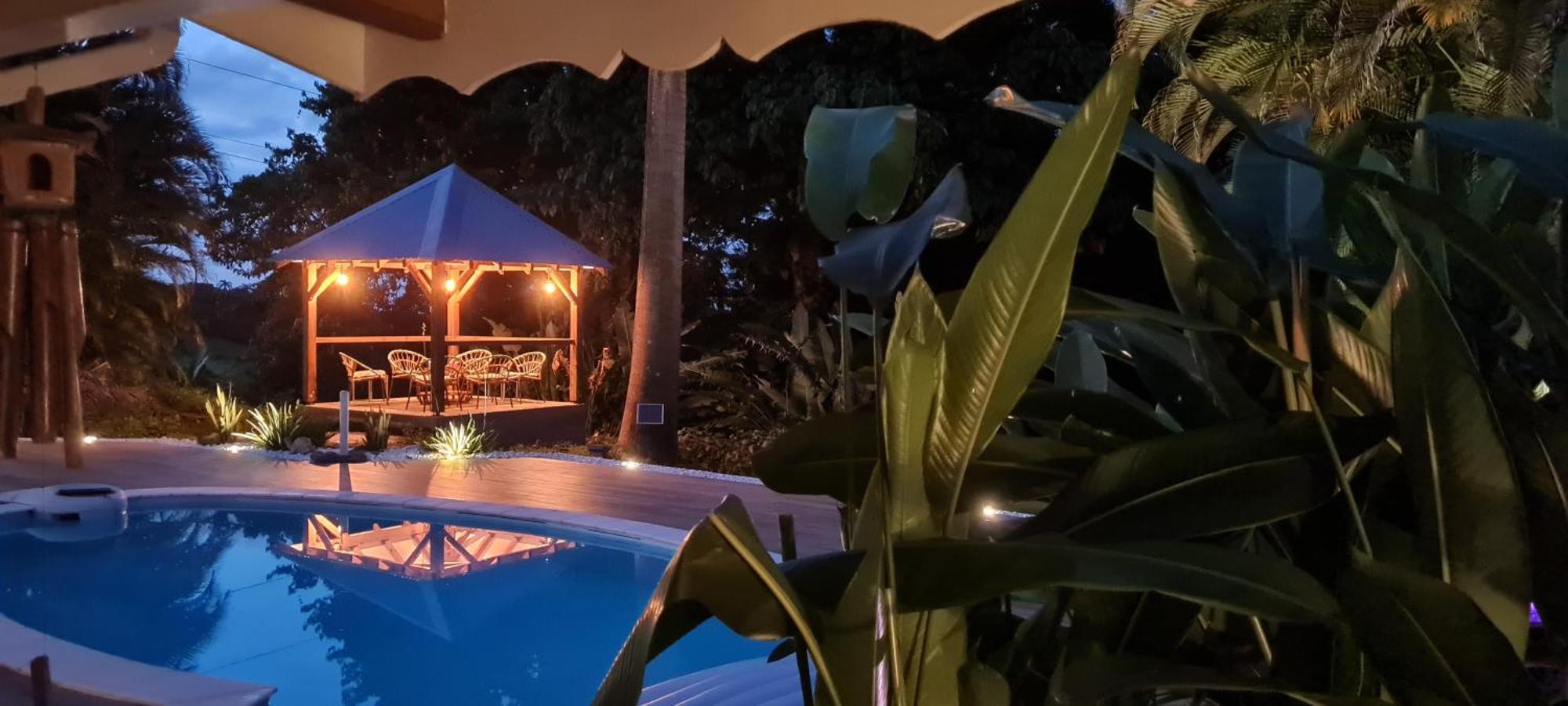 Gite Kaz A Topaze, Piscine, Jardin Tropical Sainte-Rose Exterior foto